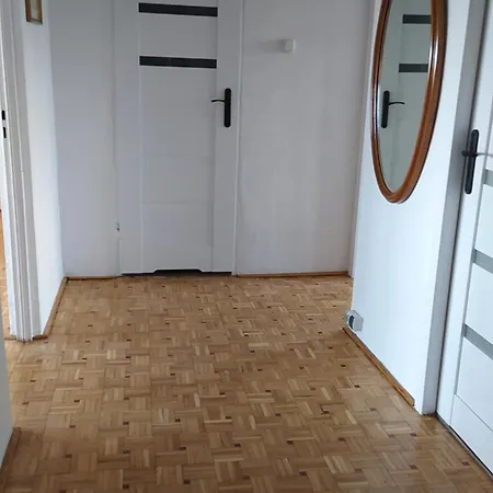 Uroczy Apartament Z Bezplatnych Parkingiem Warszawa Eksteriør bilde