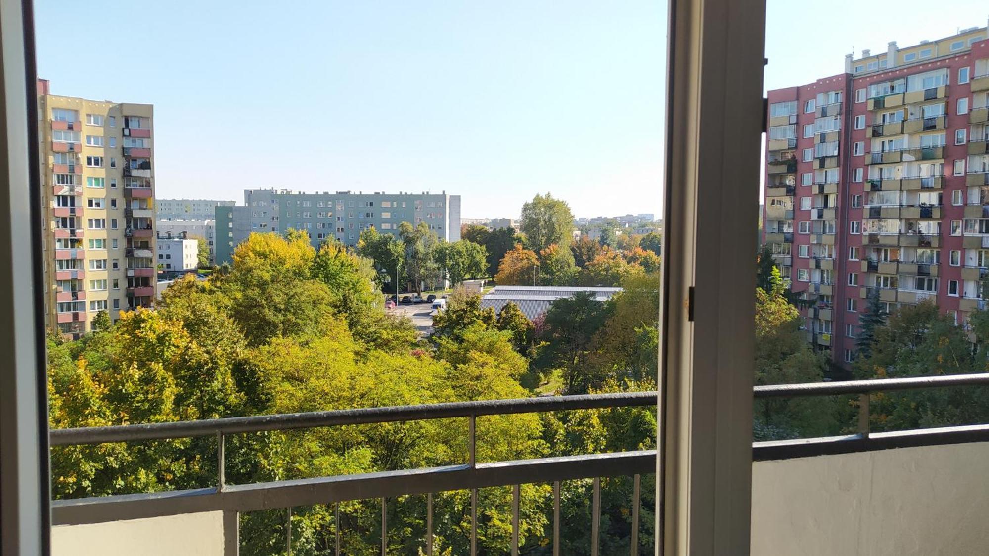 Uroczy Z Bezplatnych Parkingiem Leilighet